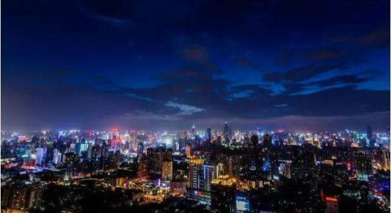 老蠻雄文 / 休克療法之下的中國經濟